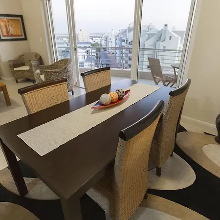 2 Bedroom Apartment With Breathtaking Views! Cape Town Exterior photo